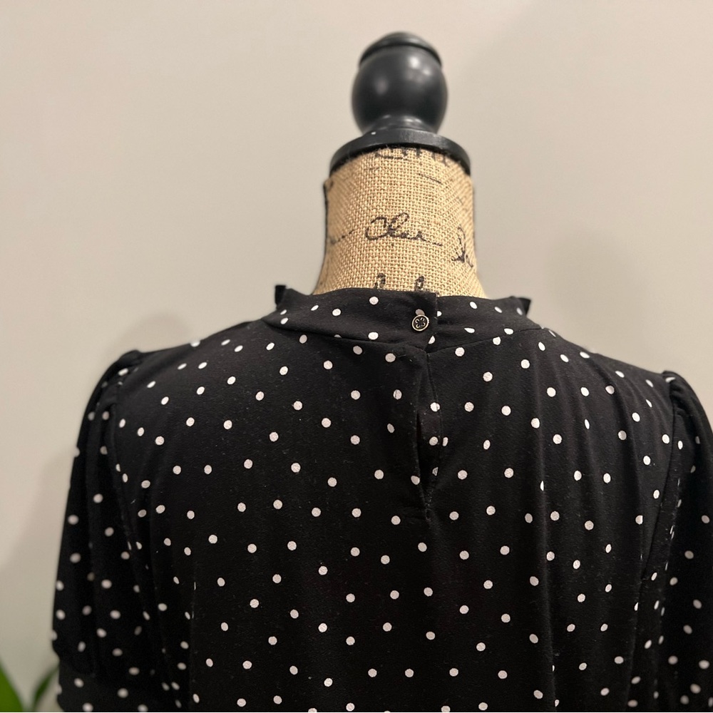 NWT black w/white polka dot blouse - Picture 6 of 9